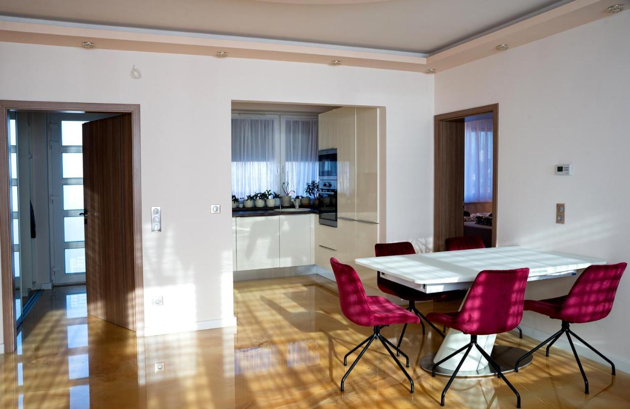 Dream Apartman 1 With Free Parking Gyor Luaran gambar